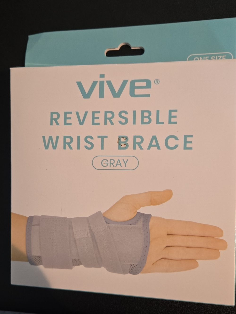 Vive Reversible Wrist Brace - Gray